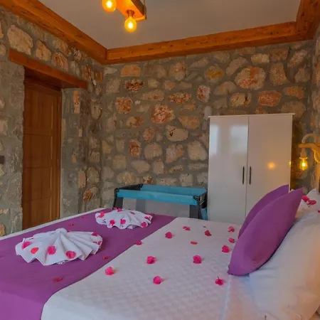 Valya Evi Karaagac (Fethiye)